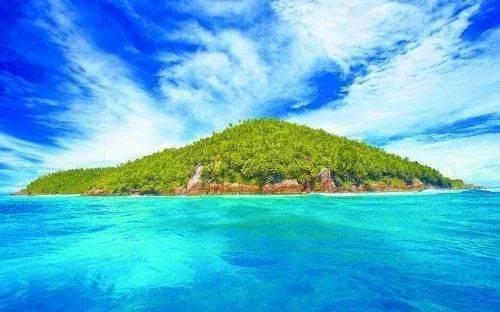 江西男子飞奔徒手接住坠楼男童，他奋不顾身的精神是否值得我们敬佩？游戏画面