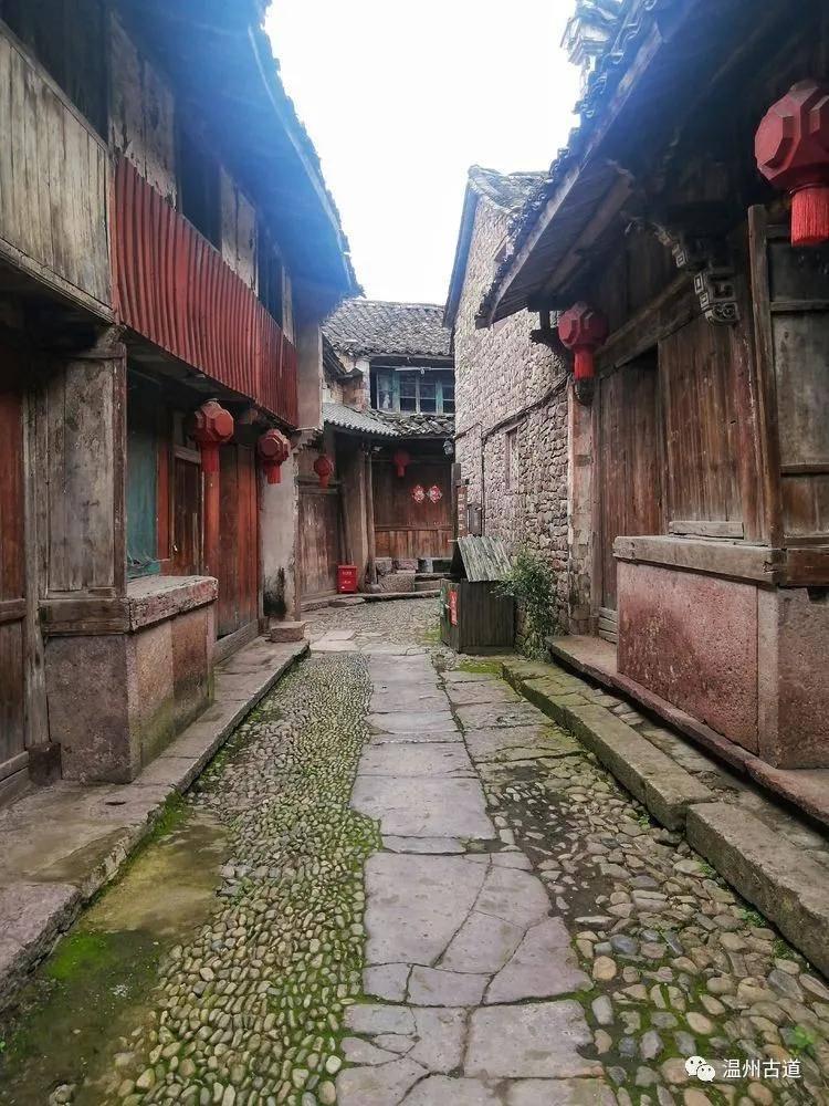 逃离潮湿的房屋